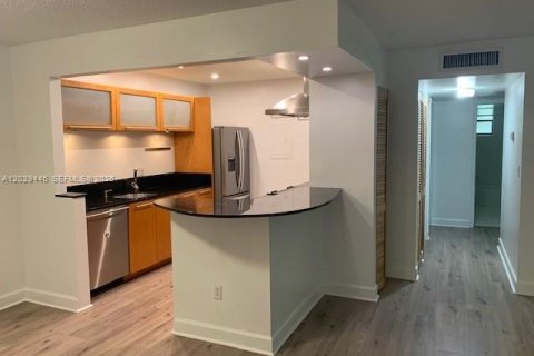 Condominio en Miami, Florida, 2 dormitorios  № 2257872