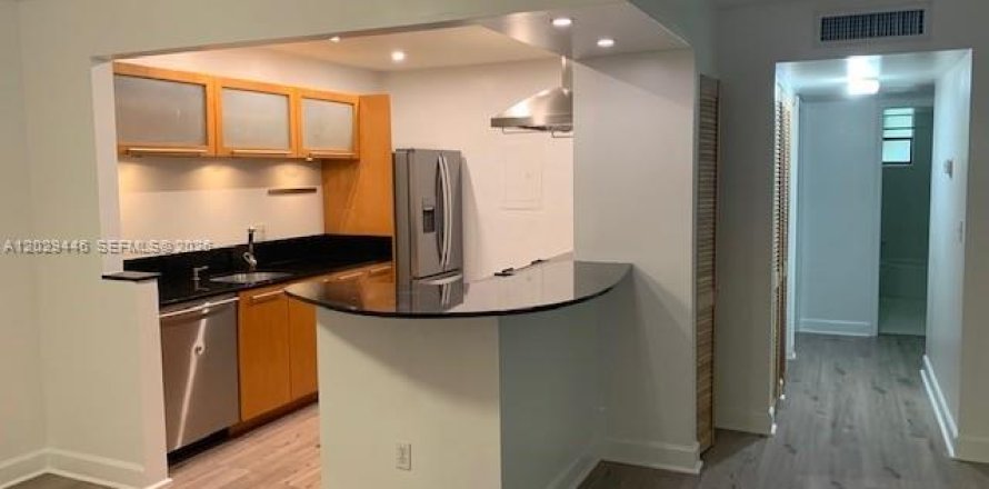 Condominio en Miami, Florida, 2 dormitorios  № 2257872