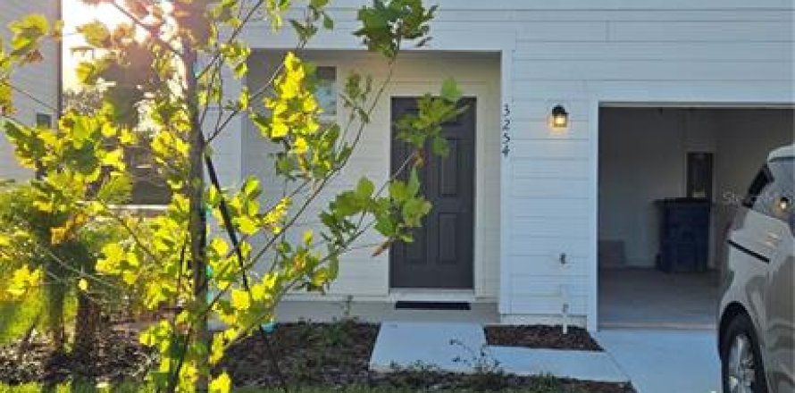 Touwnhouse à Davenport, Floride 3 chambres, 137.5 m2 № 2416603