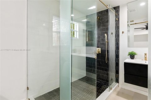Купить виллу или дом в Майами, Флорида 3 спальни, 172.89м2, № 1696815 - фото 22