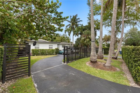 Купить виллу или дом в Майами, Флорида 3 спальни, 172.89м2, № 1696815 - фото 1