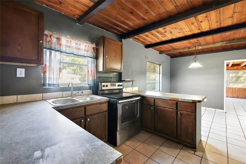 House in Leesburg, Florida 3 bedrooms, 151.62 sq.m. № 1527763 - photo 9