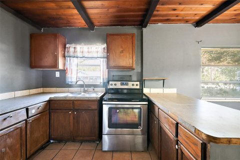 House in Leesburg, Florida 3 bedrooms, 151.62 sq.m. № 1527763 - photo 8