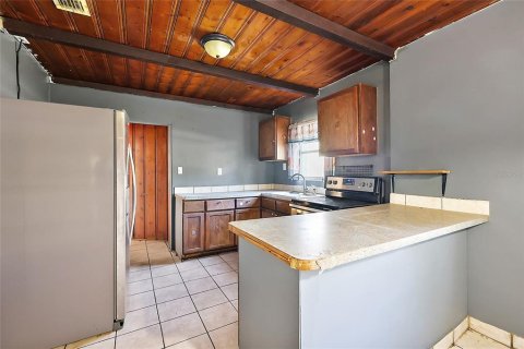 House in Leesburg, Florida 3 bedrooms, 151.62 sq.m. № 1527763 - photo 6