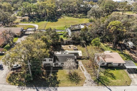 House in Leesburg, Florida 3 bedrooms, 151.62 sq.m. № 1527763 - photo 28