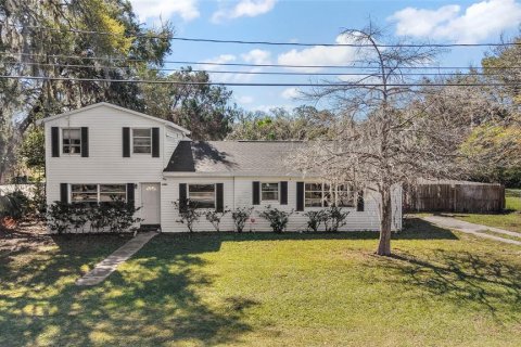 House in Leesburg, Florida 3 bedrooms, 151.62 sq.m. № 1527763 - photo 27