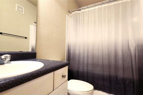 Copropriété à louer à Orlando, Floride: 3 chambres, 127.18 m2 № 2406885 - photo 7