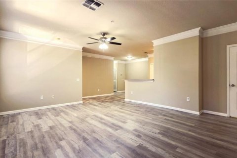 Copropriété à louer à Orlando, Floride: 3 chambres, 127.18 m2 № 2406885 - photo 5