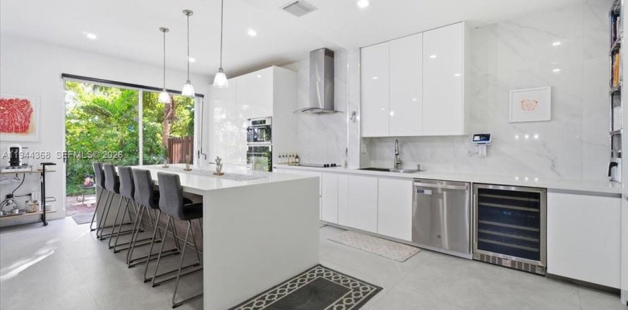 Villa ou maison à Doral, Floride 4 chambres, 214.79 m2 № 2008808