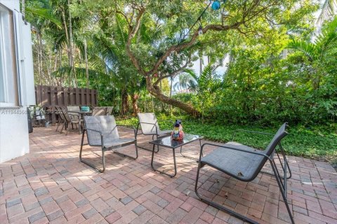 Villa ou maison à vendre à Doral, Floride: 4 chambres, 214.79 m2 № 2008808 - photo 24