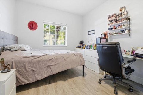 Villa ou maison à vendre à Doral, Floride: 4 chambres, 214.79 m2 № 2008808 - photo 10