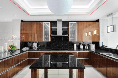 Купить кондоминиум в Холливуд, Флорида 3 спальни, 315.4м2, № 2006406 - фото 24