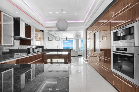 Купить кондоминиум в Холливуд, Флорида 3 спальни, 315.4м2, № 2006406 - фото 20