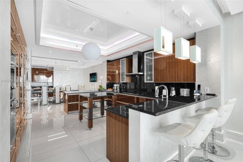 Купить кондоминиум в Холливуд, Флорида 3 спальни, 315.4м2, № 2006406 - фото 28