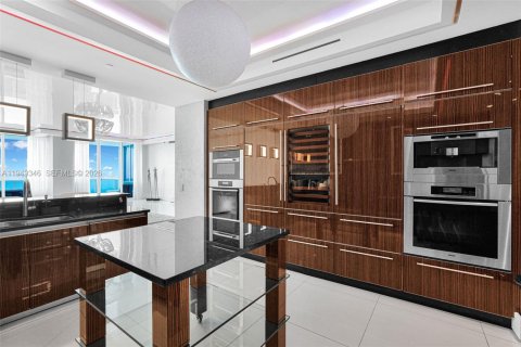 Купить кондоминиум в Холливуд, Флорида 3 спальни, 315.4м2, № 2006406 - фото 26