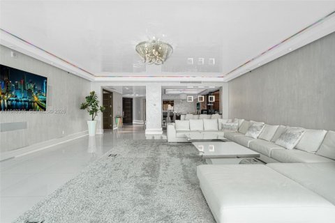 Купить кондоминиум в Холливуд, Флорида 3 спальни, 315.4м2, № 2006406 - фото 2