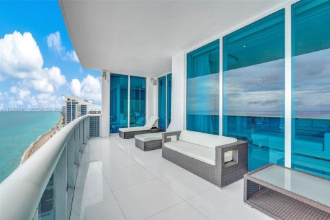 Купить кондоминиум в Холливуд, Флорида 3 спальни, 315.4м2, № 2006406 - фото 13