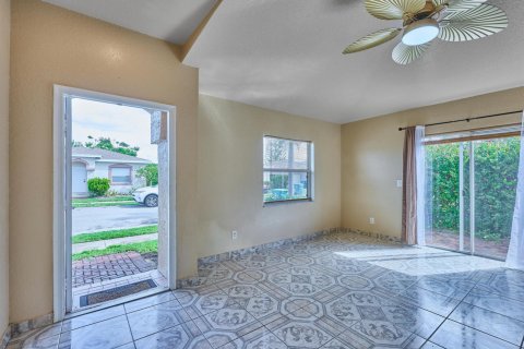 Villa ou maison à vendre à Boynton Beach, Floride: 3 chambres, 100.71 m2 № 2085268 - photo 8