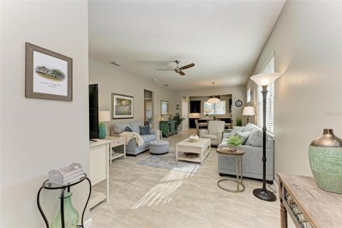 House in Bradenton, Florida 2 bedrooms, 133.78 sq.m. № 1681542 - photo 6