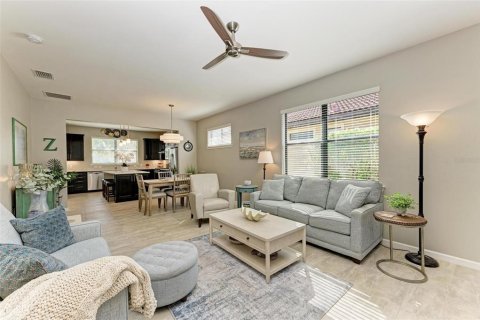 House in Bradenton, Florida 2 bedrooms, 133.78 sq.m. № 1681542 - photo 8