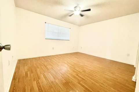 Condo in St. Lucie, Florida, 2 bedrooms № 2083060 - photo 7