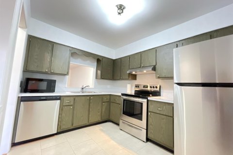 Condo in St. Lucie, Florida, 2 bedrooms № 2083060