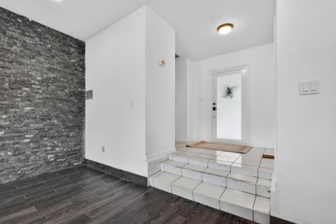 Villa ou maison à vendre à Pahokee, Floride: 3 chambres, 216.56 m2 № 2146874 - photo 10