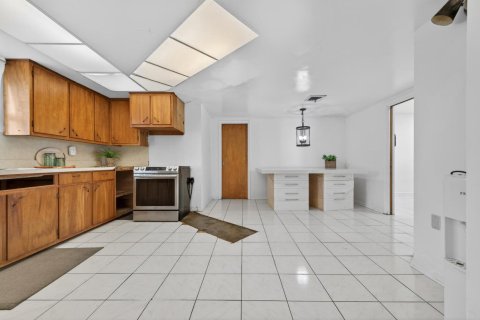 Villa ou maison à vendre à Pahokee, Floride: 3 chambres, 216.56 m2 № 2146874 - photo 14