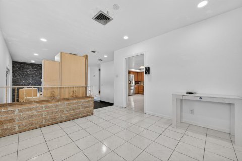 Villa ou maison à vendre à Pahokee, Floride: 3 chambres, 216.56 m2 № 2146874 - photo 13
