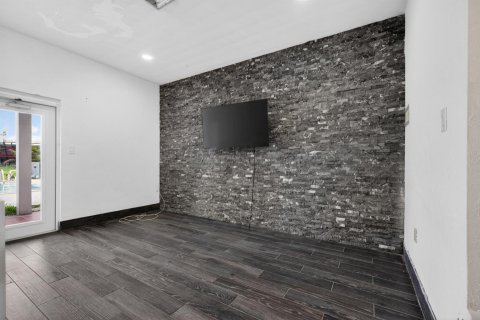 Villa ou maison à vendre à Pahokee, Floride: 3 chambres, 216.56 m2 № 2146874 - photo 2