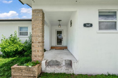 Villa ou maison à vendre à Pahokee, Floride: 3 chambres, 216.56 m2 № 2146874 - photo 9