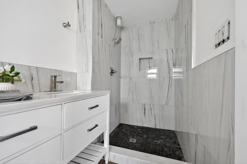 Villa ou maison à vendre à Pahokee, Floride: 3 chambres, 216.56 m2 № 2146874 - photo 4