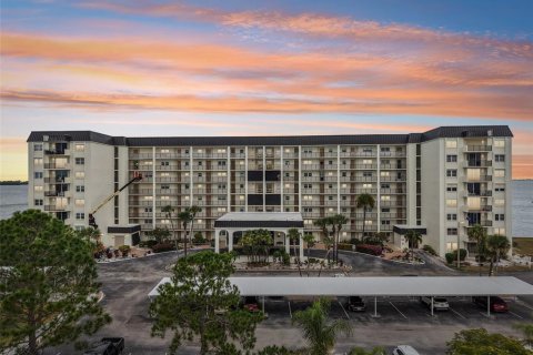 Copropriété à vendre à Dunedin, Floride: 2 chambres, 90.58 m2 № 2094840 - photo 3