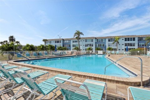 Copropriété à vendre à Dunedin, Floride: 2 chambres, 90.58 m2 № 2094840 - photo 27