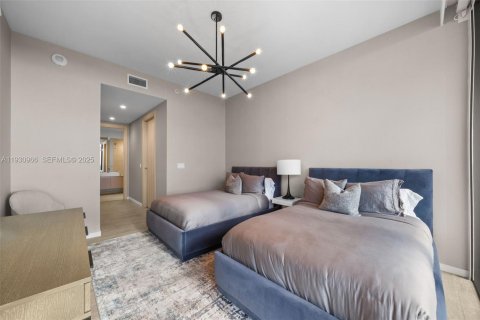 Condominio en venta en Miami, Florida, 4 dormitorios, 224.64 m2 № 2076989 - foto 13