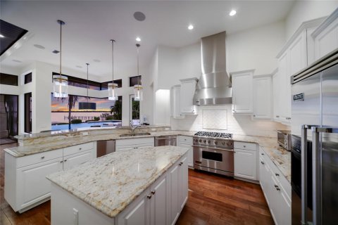 Villa ou maison à vendre à Bradenton, Floride: 4 chambres, 421.68 m2 № 2399245 - photo 21