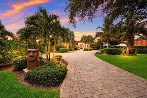 Villa ou maison à vendre à Bradenton, Floride: 4 chambres, 421.68 m2 № 2399245 - photo 2
