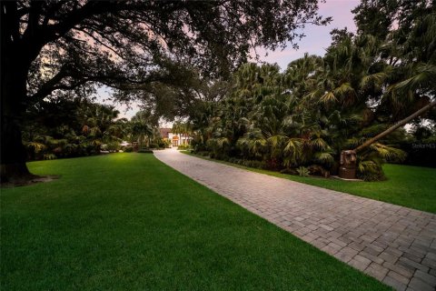 Villa ou maison à vendre à Bradenton, Floride: 4 chambres, 421.68 m2 № 2399245 - photo 8