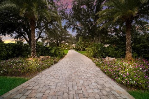 Villa ou maison à vendre à Bradenton, Floride: 4 chambres, 421.68 m2 № 2399245 - photo 7