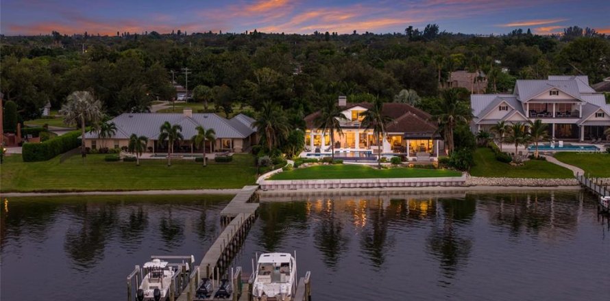Villa ou maison à Bradenton, Floride 4 chambres, 421.68 m2 № 2399245