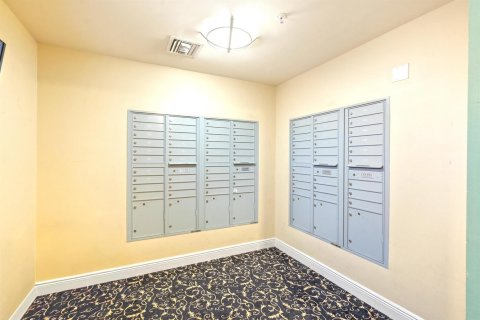 Copropriété à vendre à Palm Beach Gardens, Floride: 1 chambre, 63.64 m2 № 2376540 - photo 9