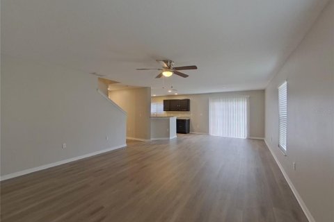 Casa en alquiler en Land O' Lakes, Florida, 3 dormitorios, 172.98 m2 № 1911082 - foto 3