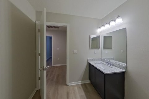 Casa en alquiler en Land O' Lakes, Florida, 3 dormitorios, 172.98 m2 № 1911082 - foto 13