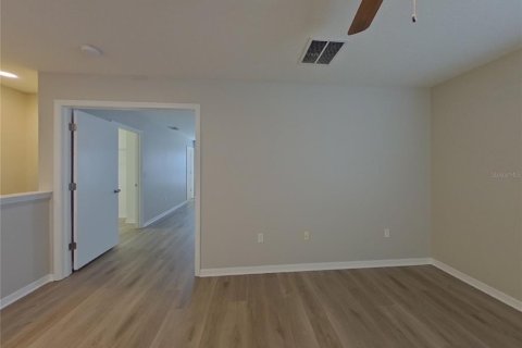 Casa en alquiler en Land O' Lakes, Florida, 3 dormitorios, 172.98 m2 № 1911082 - foto 16