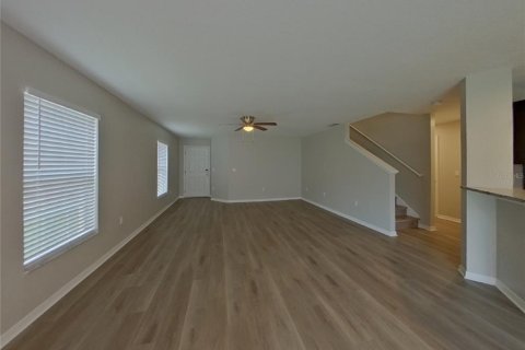 Casa en alquiler en Land O' Lakes, Florida, 3 dormitorios, 172.98 m2 № 1911082 - foto 4