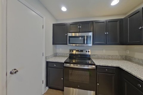 Casa en alquiler en Land O' Lakes, Florida, 3 dormitorios, 172.98 m2 № 1911082 - foto 6