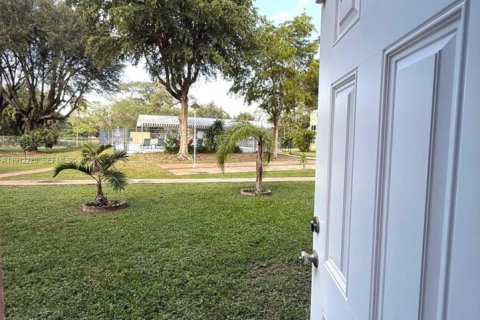 Condo in Miami, Florida, 1 bedroom  № 2082317