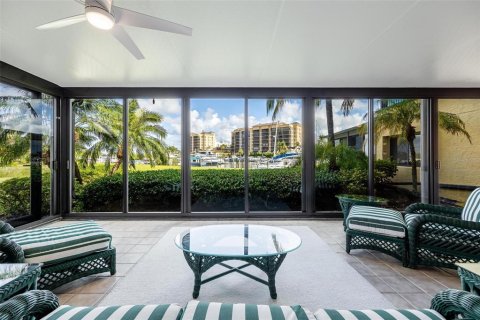 Condo in Punta Gorda, Florida, 3 bedrooms  № 1909566 - photo 4