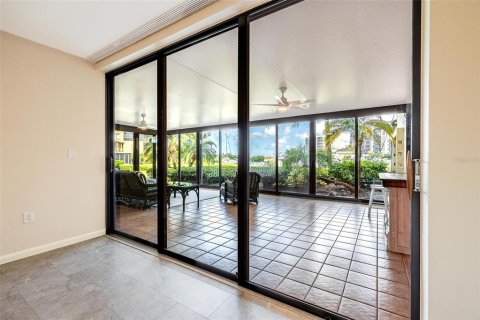 Condo in Punta Gorda, Florida, 3 bedrooms  № 1909566 - photo 23