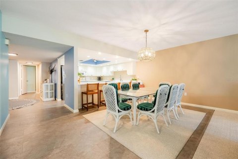 Condo in Punta Gorda, Florida, 3 bedrooms  № 1909566 - photo 13